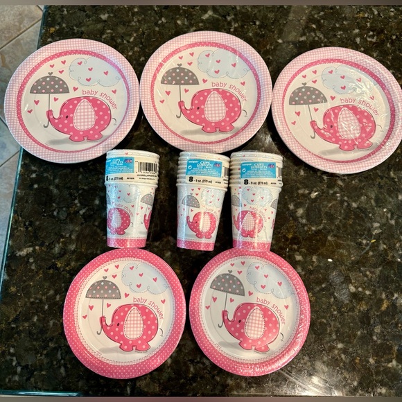 Baby shower plates and cups - Picture 1 of 7